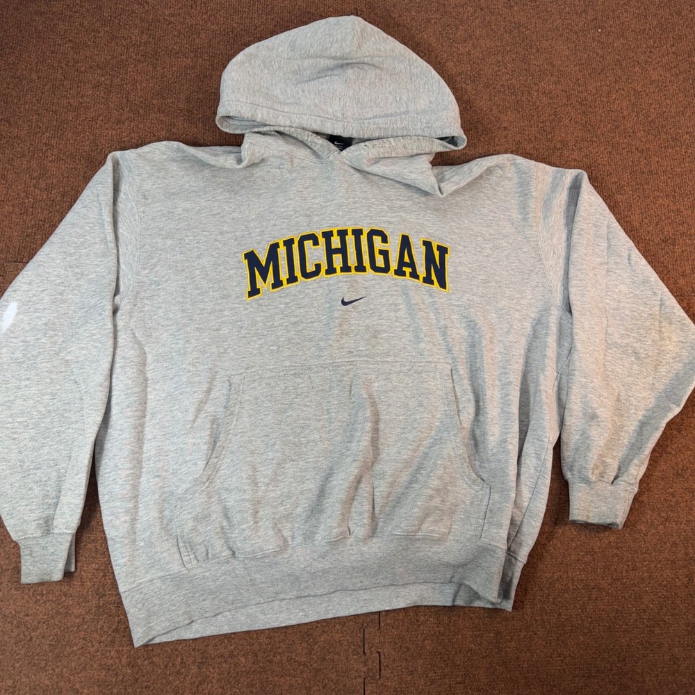 Nike Michigan Wolverines Hoodie Men XL Gray Embroidered Spellout Logo Pullover